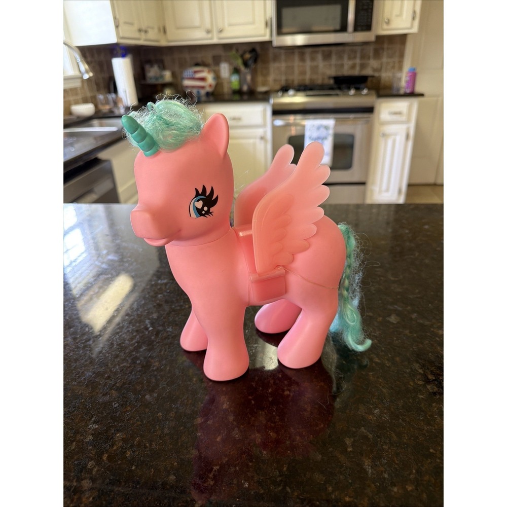 My Little Pony Unicorn Large Pony w/removable Wings Pink 10" Horse Toy Girls